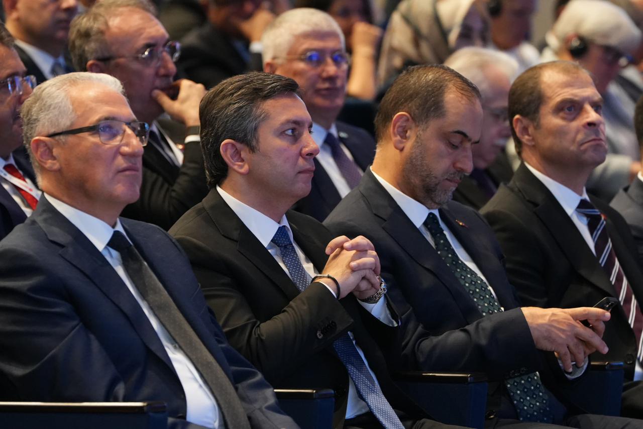 Azərbaycan nümayəndə “İstanbul İqlim Maliyyəsi Sammiti”ndə iştirak edib (FOTO)