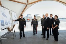 Prezident İlham Əliyev və Birinci xanım Mehriban Əliyeva Hərbi Dəniz Qüvvələrində olublar (FOTO)
