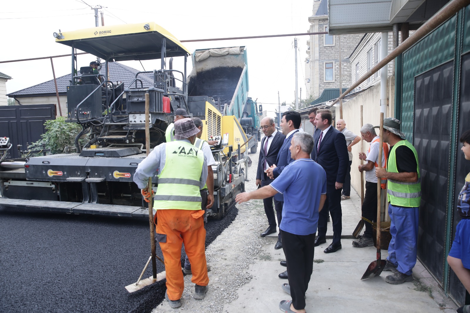 Xaçmaz rayonunda “Şəhərsalma və Memarlıq İli” çərçivəsində abadlıq işləri uğurla davam etdirilir (FOTO)
