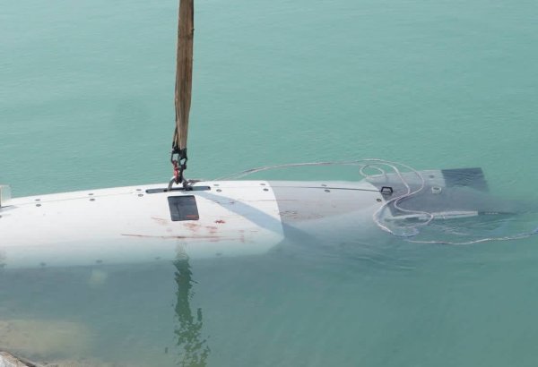 İran Hörmüz boğazında ABŞ-yə məxsus sualtı dronu ələ keçirib