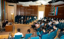 Dövlət satınalmalarında iştirak edən təchizatçı şirkətlər üçün təlim keçirilib (FOTO)