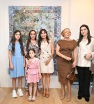 Heydər Əliyev Fondunun vitse-prezidenti Leyla Əliyeva və Arzu Əliyeva Madriddə MAMA “Ana təbiət” beynəlxalq incəsənət sərgisinin açılışında iştirak ediblər (FOTO)