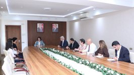 AzMİU rektoru universitetə yüksək balla qəbul olunan tələbələrlə görüşüb (FOTO)