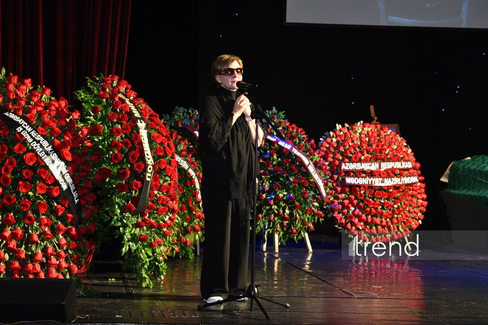 Bakı Aleksandr Şarovski ilə vidalaşır – Görkəmli Ustad və Şəxsiyyətə son alqışlar (FOTO)