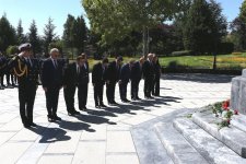 Ankarada Ulu Öndər Heydər Əliyev və Mustafa Kamal Atatürkün müqəddəs xatirəsi yad olunub (FOTO)