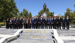 Ankarada Ulu Öndər Heydər Əliyev və Mustafa Kamal Atatürkün müqəddəs xatirəsi yad olunub (FOTO)