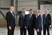 Prezident İlham Əliyev Qaradağ rayonunda kağız və gigiyenik məhsulların istehsalı müəssisəsinin açılışında iştirak edib (FOTO)
