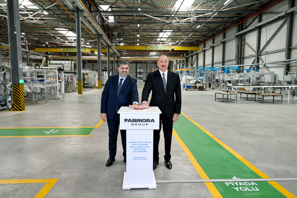 Prezident İlham Əliyev Qaradağ rayonunda kağız və gigiyenik məhsulların istehsalı müəssisəsinin açılışında iştirak edib (FOTO)