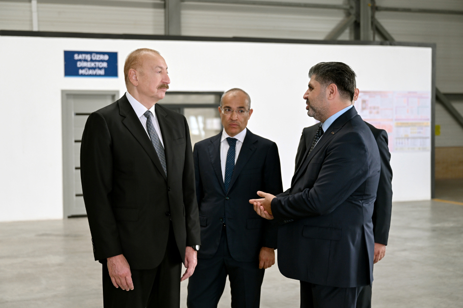 Prezident İlham Əliyev Qaradağ rayonunda kağız və gigiyenik məhsulların istehsalı müəssisəsinin açılışında iştirak edib (FOTO)