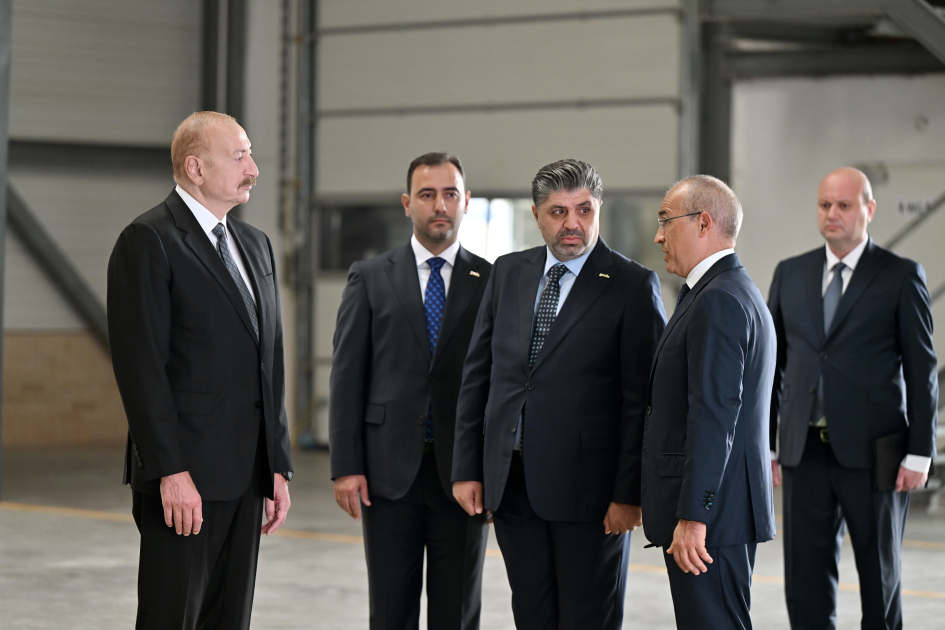 Prezident İlham Əliyev Qaradağ rayonunda kağız və gigiyenik məhsulların istehsalı müəssisəsinin açılışında iştirak edib (FOTO)