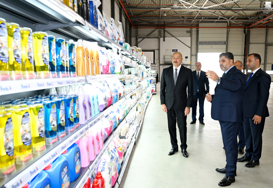Prezident İlham Əliyev Qaradağ rayonunda kağız və gigiyenik məhsulların istehsalı müəssisəsinin açılışında iştirak edib (FOTO)