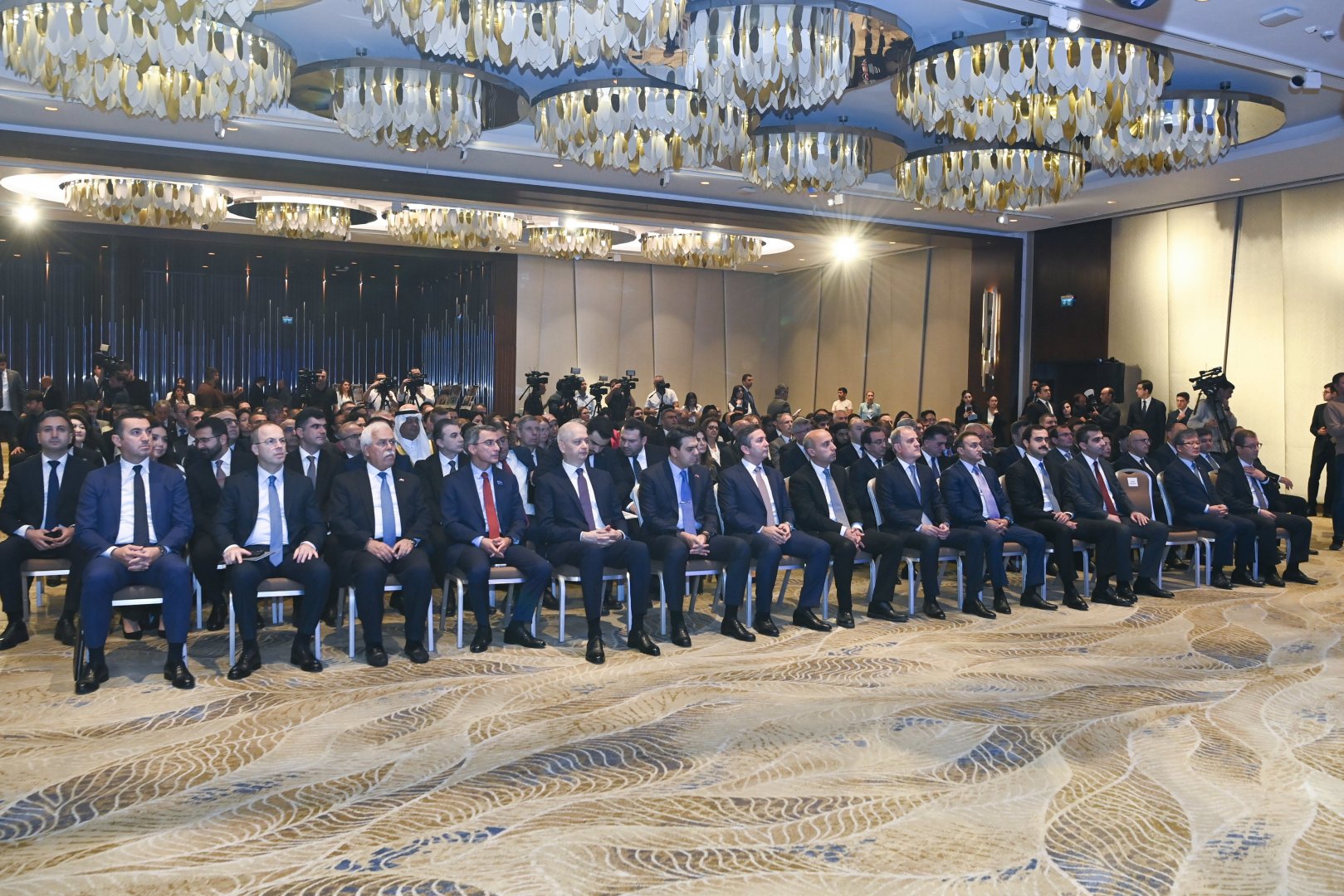 Azərbaycanın beynəlxalq yardımından 140-dan çox ölkə faydalanıb - Bayramov