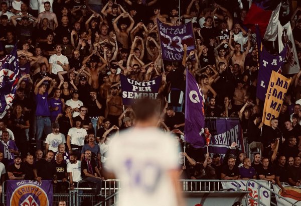 "Fiorentina" "Venesiya" səfərindən 3 xalla qayıdıb, Mastantuono het-trik edib