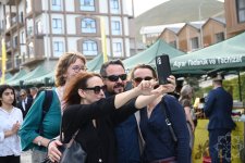 Kəlbəcərdə növbəti Bal Festivalı keçirilib (FOTO)