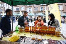 Kəlbəcərdə növbəti Bal Festivalı keçirilib (FOTO)
