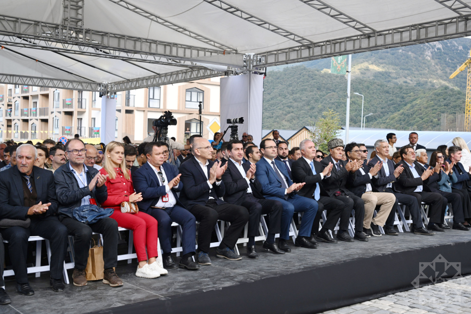 Kəlbəcərdə növbəti Bal Festivalı keçirilib (FOTO)