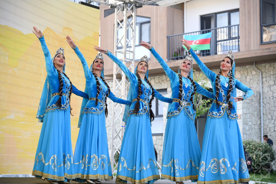 Kəlbəcərdə növbəti Bal Festivalı keçirilib (FOTO)