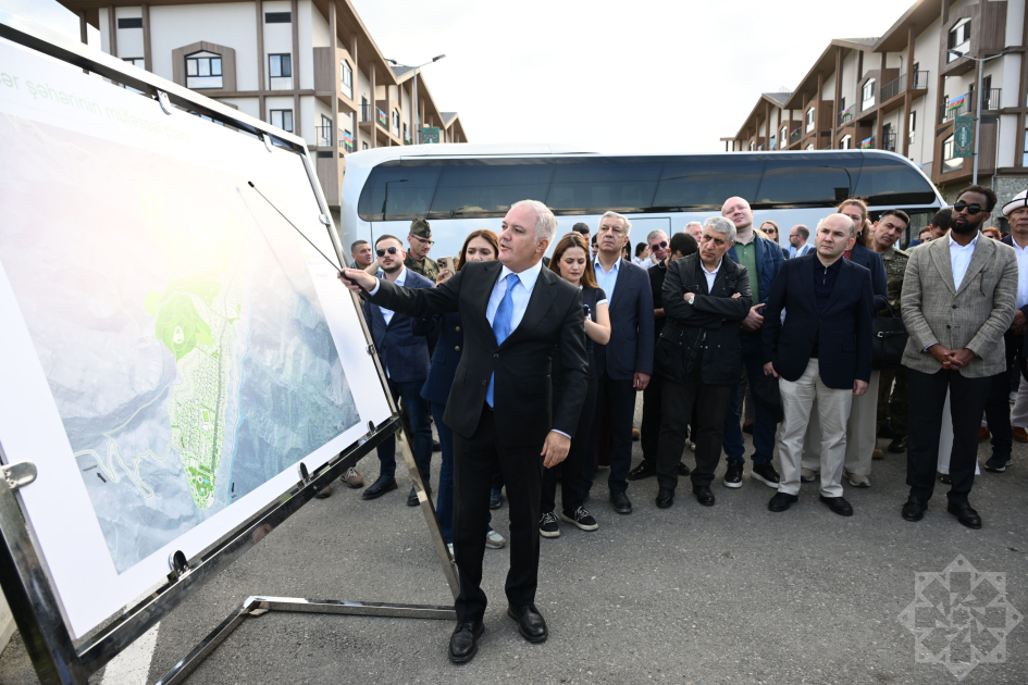 Kəlbəcərdə növbəti Bal Festivalı keçirilib (FOTO)