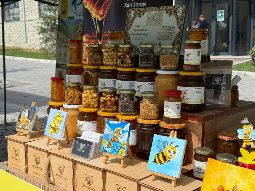Kəlbəcərdə növbəti Bal Festivalı keçirilib (FOTO)