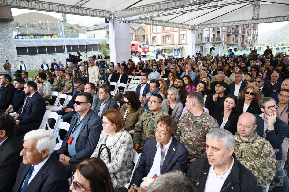 Kəlbəcərdə növbəti Bal Festivalı keçirilib (FOTO)