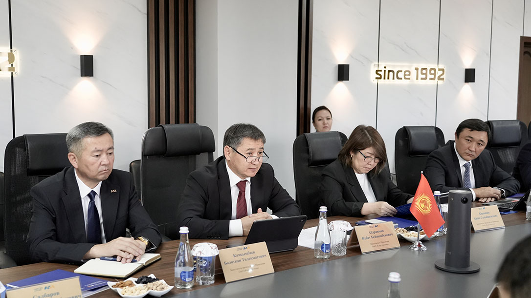 “AzerGold” və “Kyrgyzaltyn” şirkətləri Bişkekdə əməkdaşlıq perspektivlərini müzakirə ediblər (FOTO)