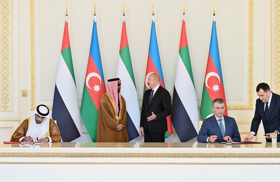 Prezident İlham Əliyev Birləşmiş Ərəb Əmirliklərinin milli təhlükəsizlik müşavirini qəbul edib (FOTO)