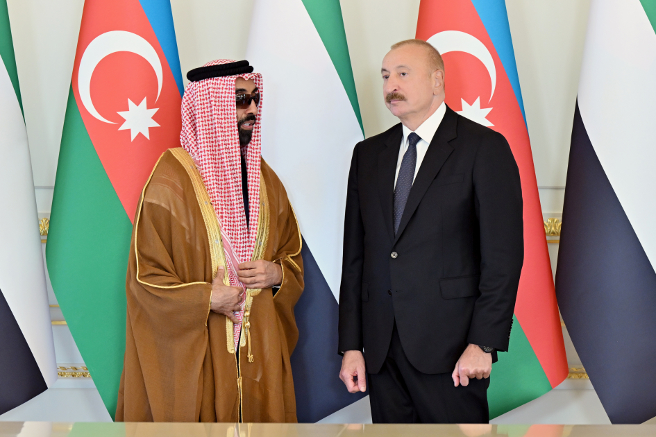 Prezident İlham Əliyev Birləşmiş Ərəb Əmirliklərinin milli təhlükəsizlik müşavirini qəbul edib (FOTO)