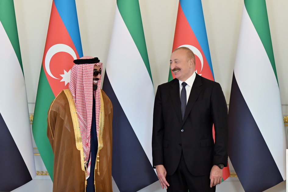 Prezident İlham Əliyev Birləşmiş Ərəb Əmirliklərinin milli təhlükəsizlik müşavirini qəbul edib (FOTO)