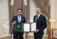 Prezident İlham Əliyev Müsəlman Ağsaqqalları Şurasının baş katibini qəbul edib (FOTO/VİDEO)