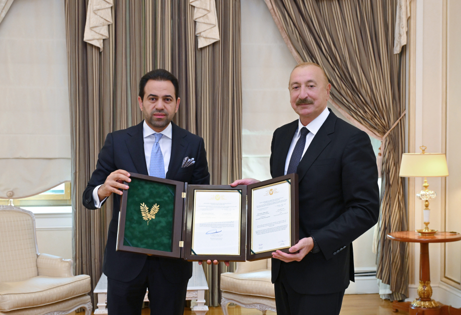 Prezident İlham Əliyev Müsəlman Ağsaqqalları Şurasının baş katibini qəbul edib (FOTO/VİDEO)