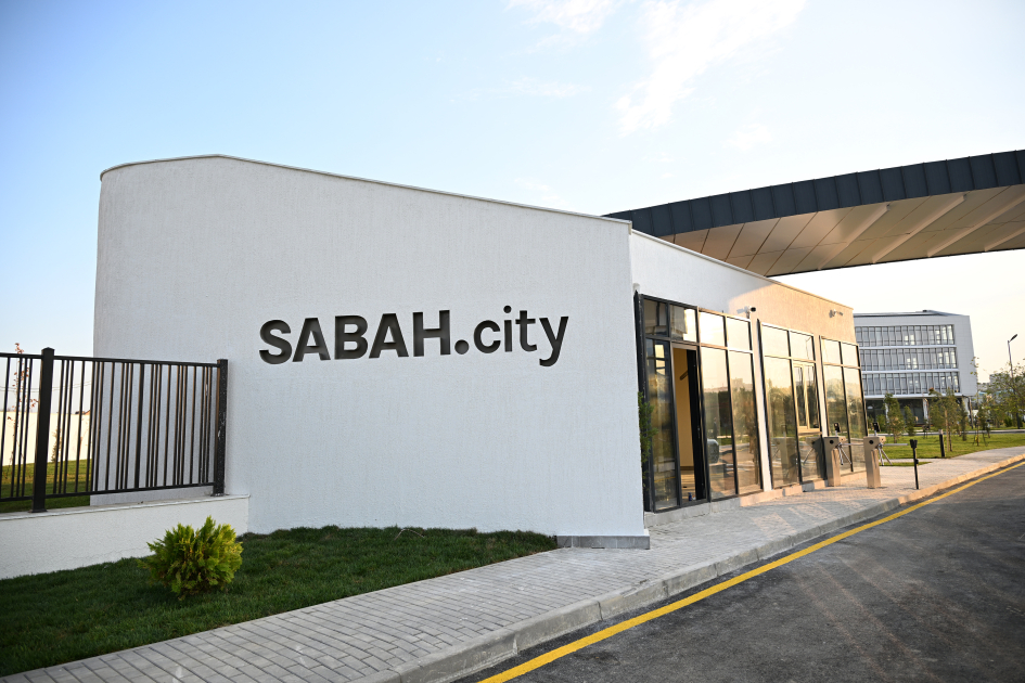 Prezident İlham Əliyev “SABAH.city” innovasiya şəhərciyinin birinci mərhələsinin açılışında iştirak edib (FOTO)