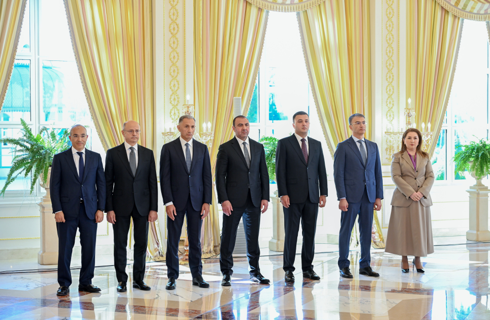 Prezident İlham Əliyev Birləşmiş Ərəb Əmirliklərinin milli təhlükəsizlik müşavirini qəbul edib (FOTO)