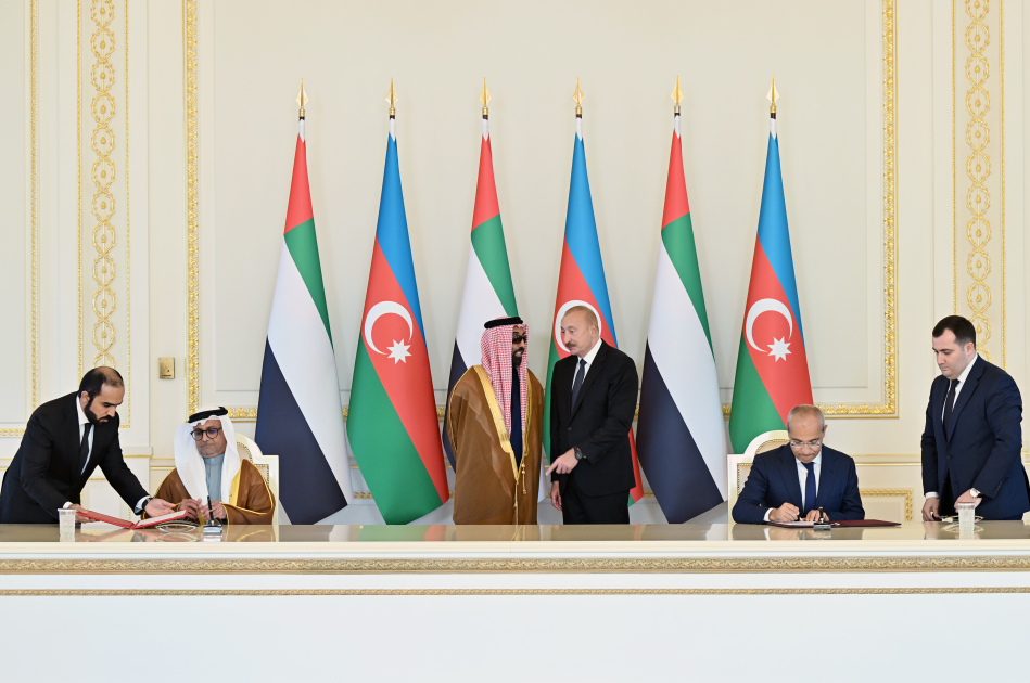 Prezident İlham Əliyev Birləşmiş Ərəb Əmirliklərinin milli təhlükəsizlik müşavirini qəbul edib (FOTO)