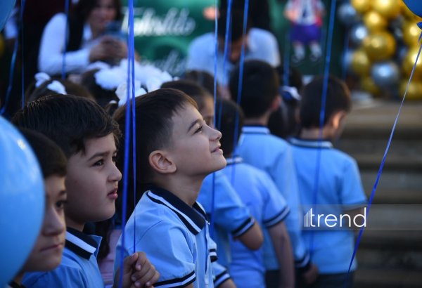 Bu gün Azərbaycanda Bilik günüdür (FOTO)
