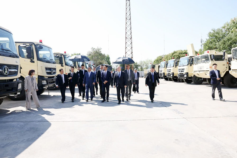 Müdafiə naziri Çində işgüzar səfərdədir (FOTO)