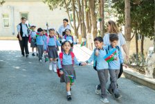 Bu gün uşaq evlərindən39 uşaq birinci sinfə gedir (FOTO)