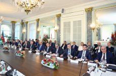 İsveçrə–Azərbaycan Biznes Forumu keçirilib (FOTO)