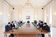 Prezident İlham Əliyev Bakıda keçirilən beynəlxalq konfransların iştirakçılarını qəbul edib (FOTO/VİDEO)