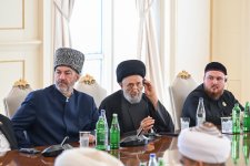 Prezident İlham Əliyev Bakıda keçirilən beynəlxalq konfransların iştirakçılarını qəbul edib (FOTO/VİDEO)