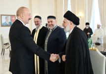 Prezident İlham Əliyev Bakıda keçirilən beynəlxalq konfransların iştirakçılarını qəbul edib (FOTO/VİDEO)