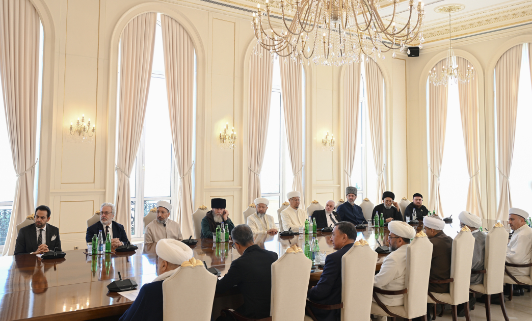 Prezident İlham Əliyev Bakıda keçirilən beynəlxalq konfransların iştirakçılarını qəbul edib (FOTO/VİDEO)