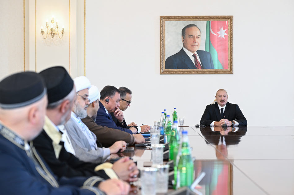 Prezident İlham Əliyev Bakıda keçirilən beynəlxalq konfransların iştirakçılarını qəbul edib (FOTO/VİDEO)