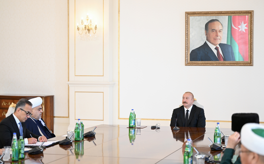 Prezident İlham Əliyev Bakıda keçirilən beynəlxalq konfransların iştirakçılarını qəbul edib (FOTO/VİDEO)