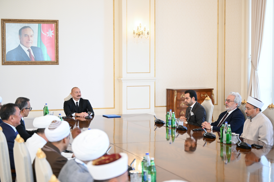 Prezident İlham Əliyev Bakıda keçirilən beynəlxalq konfransların iştirakçılarını qəbul edib (FOTO/VİDEO)