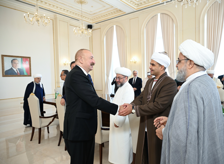 Prezident İlham Əliyev Bakıda keçirilən beynəlxalq konfransların iştirakçılarını qəbul edib (FOTO/VİDEO)