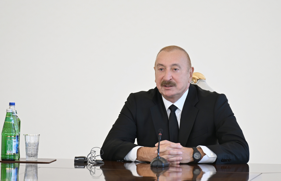 Prezident İlham Əliyev Bakıda keçirilən beynəlxalq konfransların iştirakçılarını qəbul edib (FOTO/VİDEO)