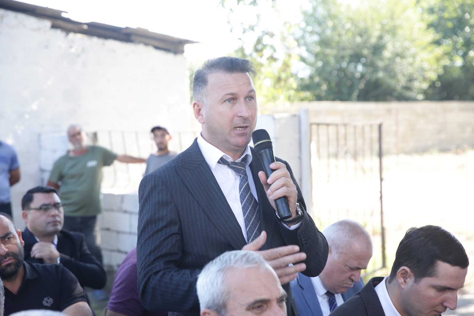 Xaçmazın Ləcət kəndində növbəti səyyar qəbul keçirilib (FOTO)