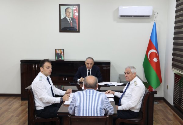 Baş prokuror Şamaxı rayonunda vətəndaşları qəbul edib (FOTO)