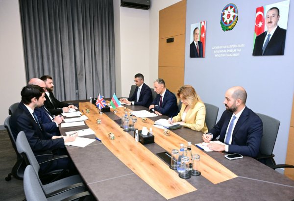 Azərbaycan və Böyük Britaniya arasında əməkdaşlığın yol xəritəsinin hazırlanması müzakirə olunub