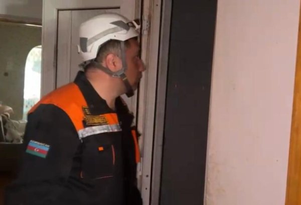 Badamdarda binada partlayış: Xəsarət alan var (FOTO)